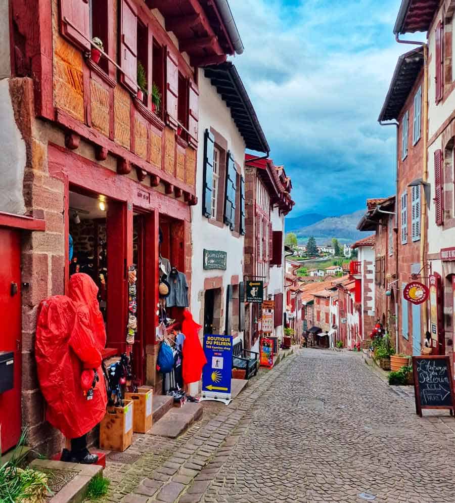 outdoor gear shop in St Jean near the pilgrim office