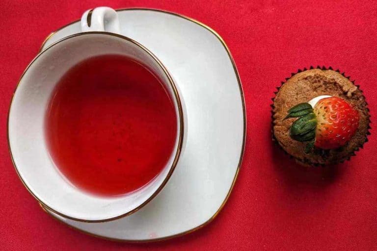 Nuwara Eliya Tea: Tasting, Picking and High Tea at the Grand