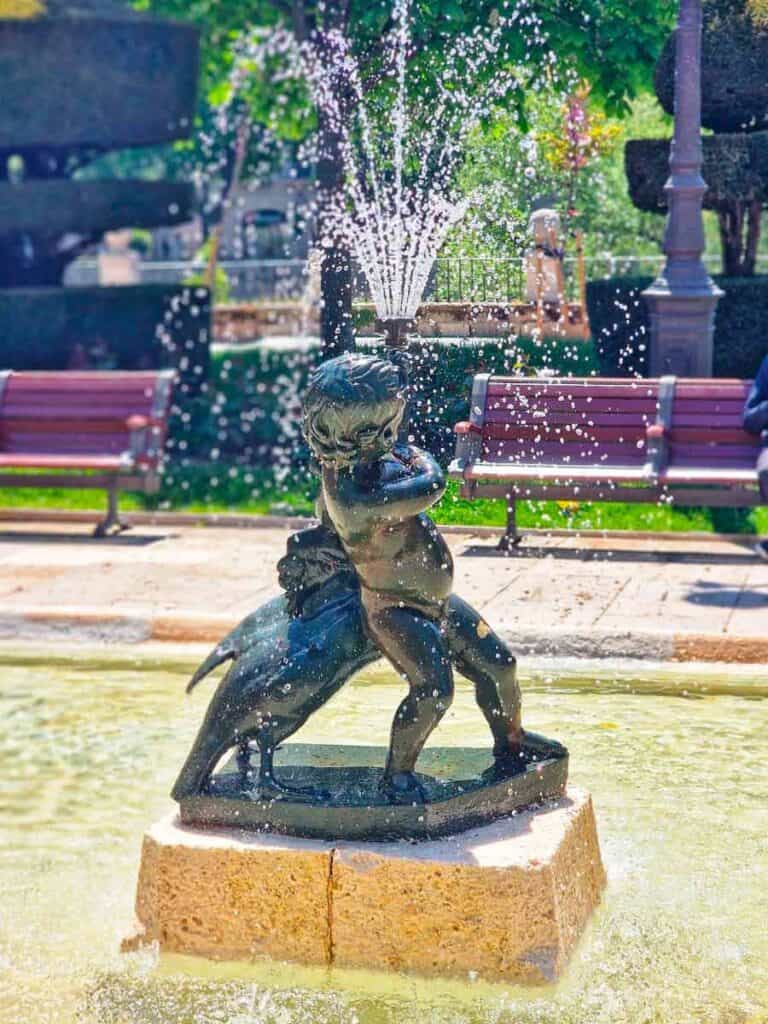fountain near Burgos Teatro on Espolón promenade