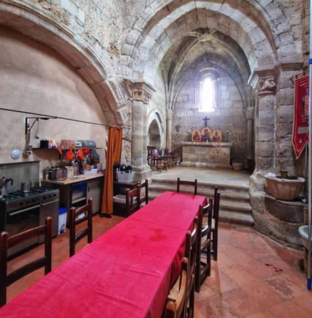 dinner table at San Antón at Puente Fitero