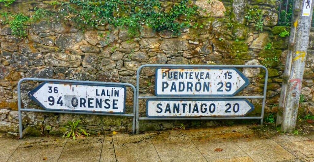 road sign on the Sanabres, showing Lalin, Padron, Ourense and Santiago