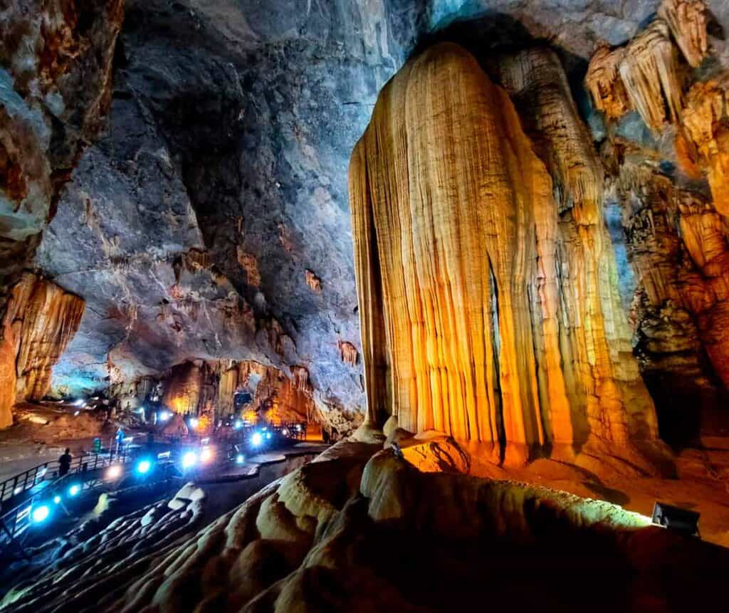 amazing structures and colours inside Paradise Cave