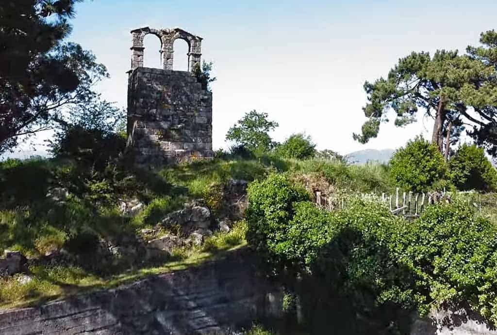 the Torre de Cálago at Vilanova de Arousa