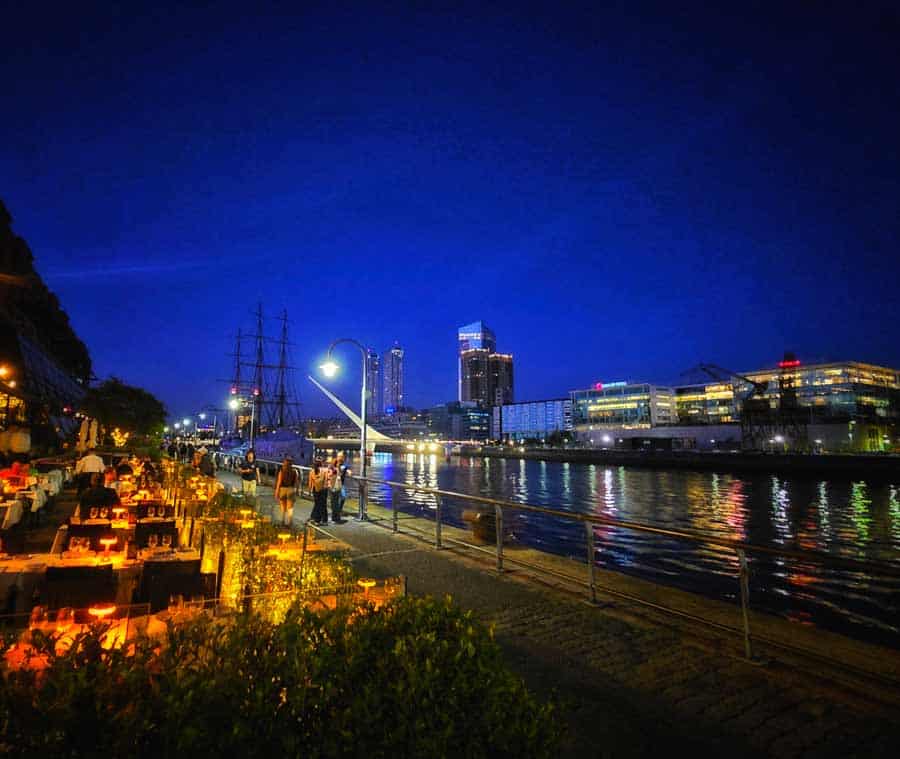 the waterfront area of Buenos Aires at night
